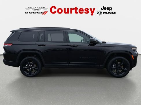 New 2026 Jeep Grand Cherokee L Limited image 2