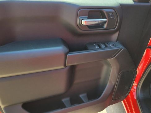 New 2025 Chevrolet Silverado 1500 Custom image 12