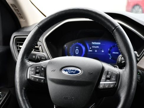 Used 2020 Ford Escape Titanium AWD/4WD image 24