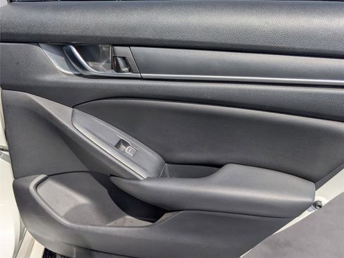 Used 2019 Honda Accord Sport image 34