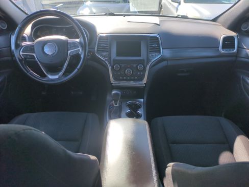 Used 2021 Jeep Grand Cherokee Laredo image 15