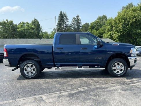 Used 2024 RAM 2500 Big Horn AWD/4WD image 43