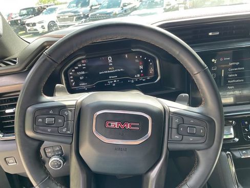 Certified 2025 GMC Sierra 1500 AT4 w/ Technology Package AWD/4WD image 29