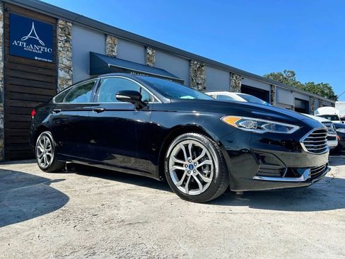 Used 2019 Ford Fusion SEL image 3