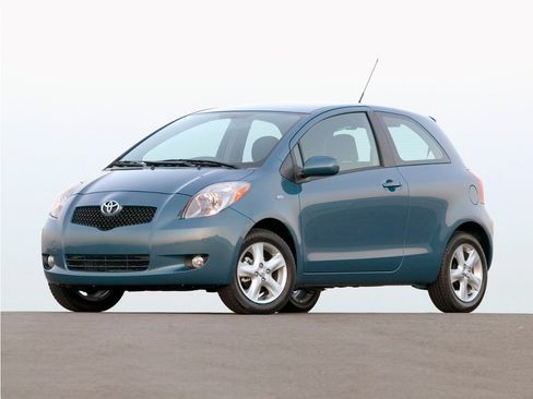 Used 2008 Toyota Yaris 2-Door Hatchback FWD image 1