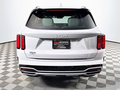 Used 2023 Kia Sorento SX image 6