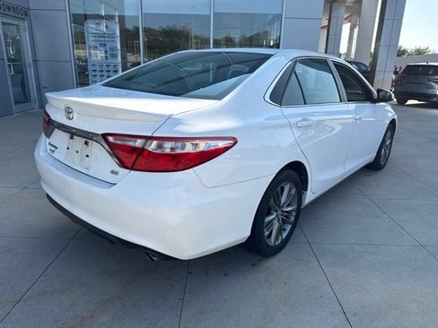 Used 2017 Toyota Camry SE FWD image 7