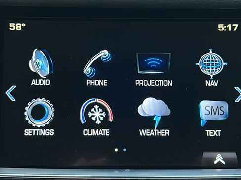 Used 2018 Cadillac XT5 Luxury w/ Driver Awareness Package image 17