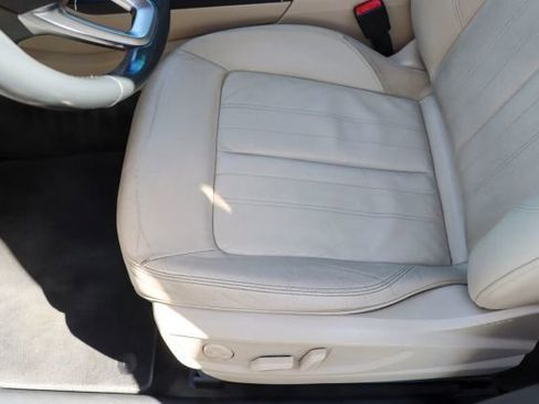 Used 2018 Audi Q5 2.0T Premium image 15