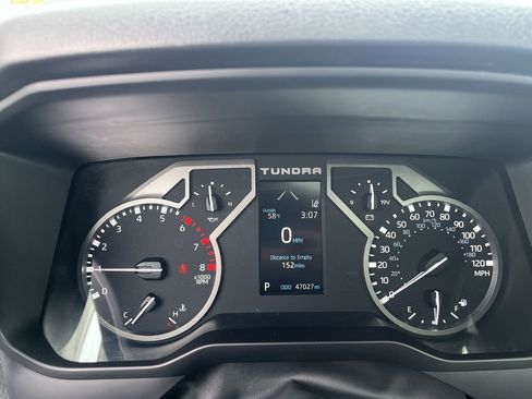 Used 2022 Toyota Tundra Limited w/ TRD Off-Road Package AWD/4WD image 8