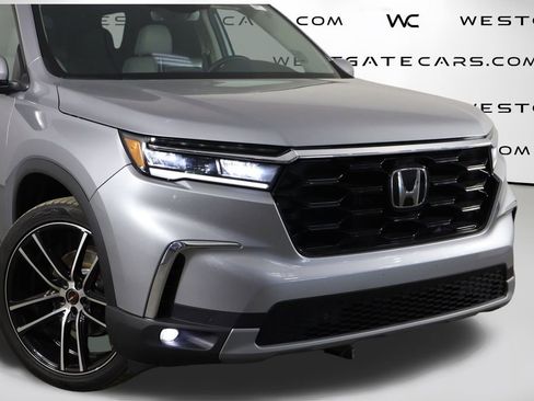 Used 2025 Honda Pilot Touring image 48