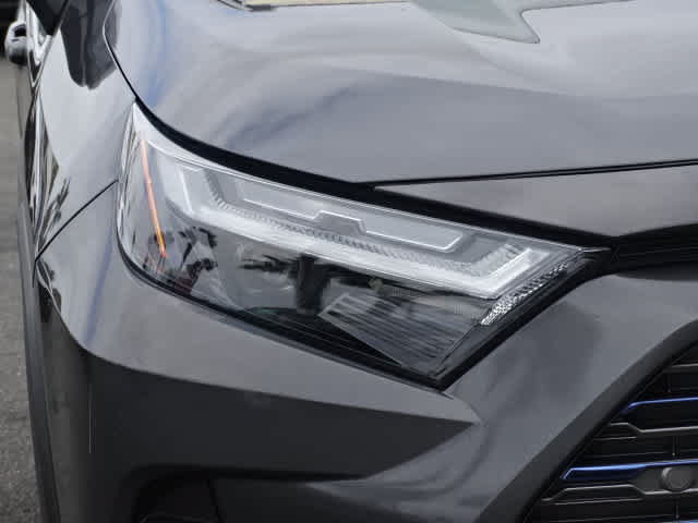 Used 2023 Toyota RAV4 Limited w/ Limited Grade Weather Package AWD/4WD image 5