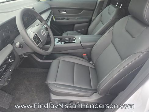 New 2025 Nissan Murano SV image 6