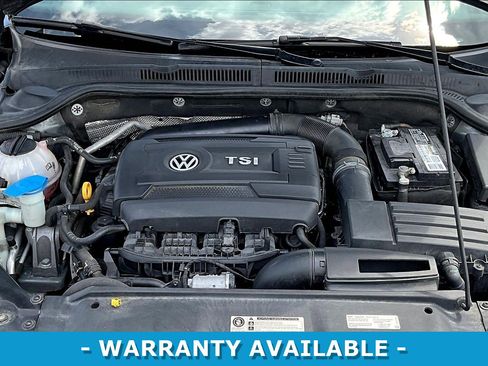 Used 2017 Volkswagen Jetta GLI image 32