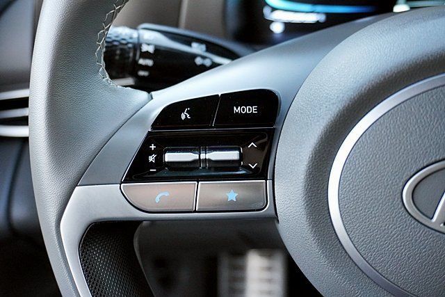 Certified 2026 Hyundai Elantra Sport FWD image 44