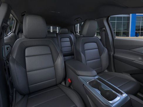 New 2026 Chevrolet Equinox EV LT image 16