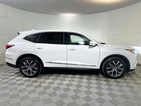 Used 2023 Acura MDX SH-AWD w/ Technology Package image 8