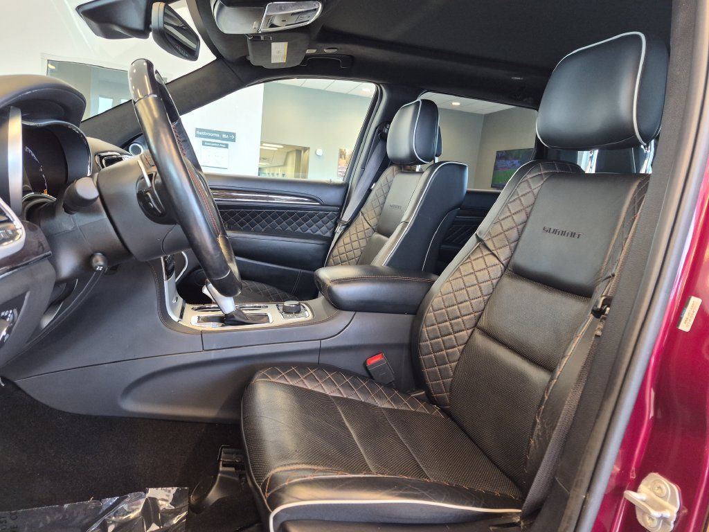 Used 2020 Jeep Grand Cherokee Summit AWD/4WD image 13