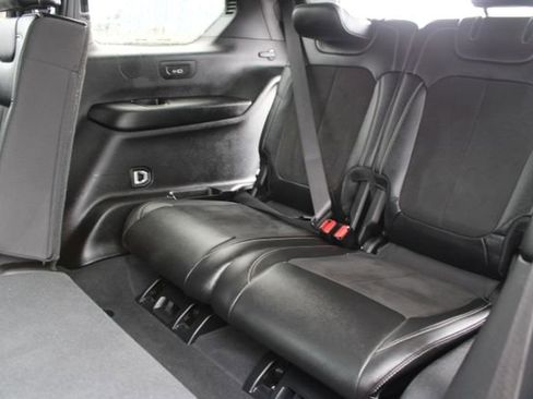 Used 2024 Jeep Grand Cherokee L Laredo image 45