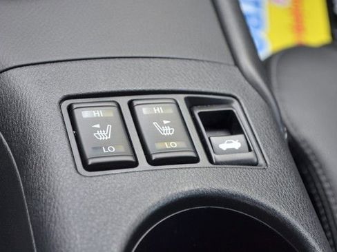 Used 2023 Nissan Z w/ Floor Mat Package (L93) RWD image 28