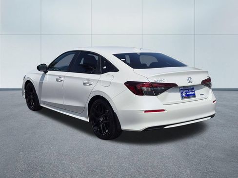 Used 2025 Honda Civic Sport image 4