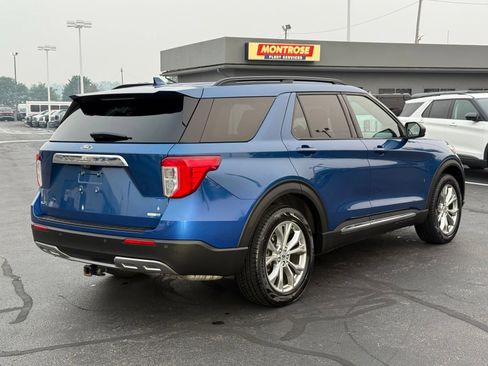 Used 2020 Ford Explorer XLT w/ Equipment Group 202A AWD/4WD image 4