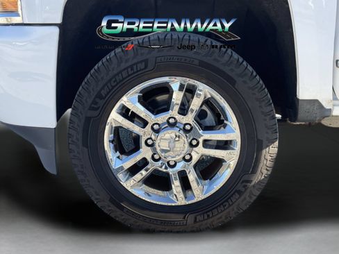 Used 2019 Chevrolet Silverado 2500 High Country w/ Duramax Plus Package AWD/4WD image 34