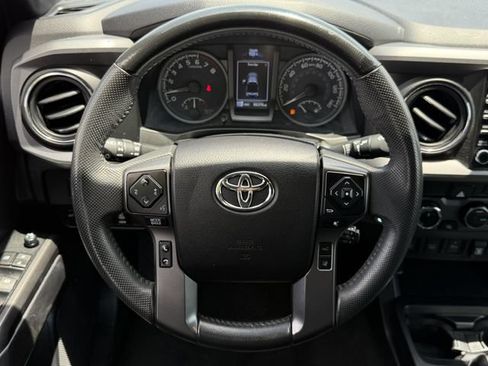 Used 2021 Toyota Tacoma TRD Pro AWD/4WD image 13