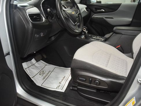 Used 2022 Chevrolet Equinox LT FWD image 32