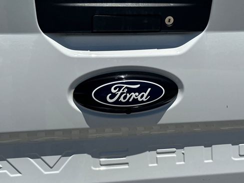Used 2025 Ford Maverick XLT w/ Equipment Group 302A AWD/4WD image 13