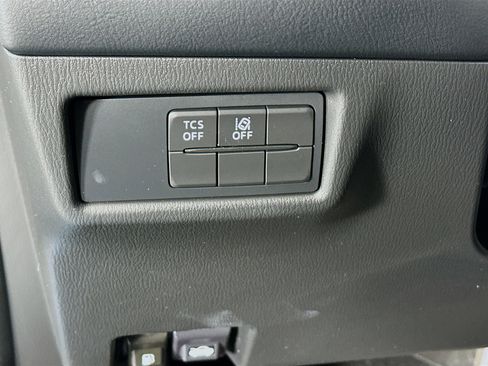 Used 2018 MAZDA CX-5 Touring FWD image 17