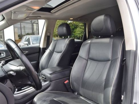 Used 2019 INFINITI QX60 Luxe w/ Essential Package AWD/4WD image 17
