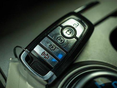 Used 2023 Ford Explorer XLT w/ Equipment Group 202A image 24