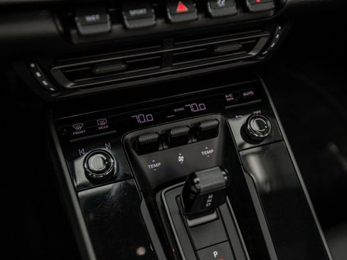 Used 2021 Porsche 911 Carrera image 19
