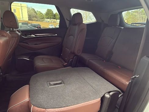 Used 2021 Buick Enclave Avenir w/ Avenir Technology Package image 40