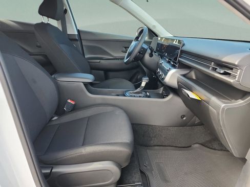 New 2026 Hyundai Kona SE image 19