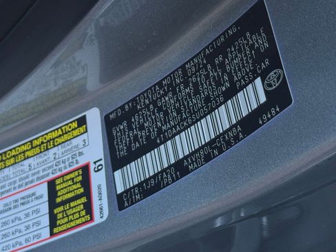 Used 2025 Toyota Camry LE image 28