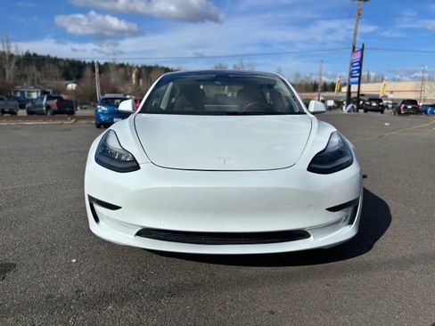 Used 2018 Tesla Model 3 Long Range image 2