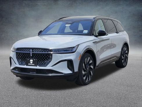 New 2026 Lincoln Nautilus Reserve w/ Jet Appearance Package image 3