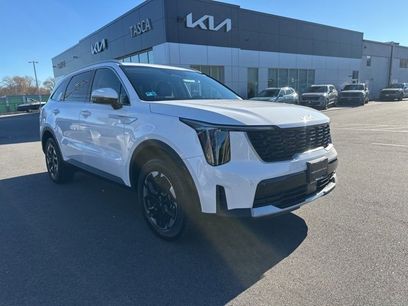 Used 2025 Kia Sorento S