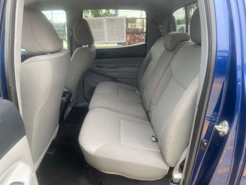 Used 2014 Toyota Tacoma PreRunner w/ SR5 Package RWD image 31
