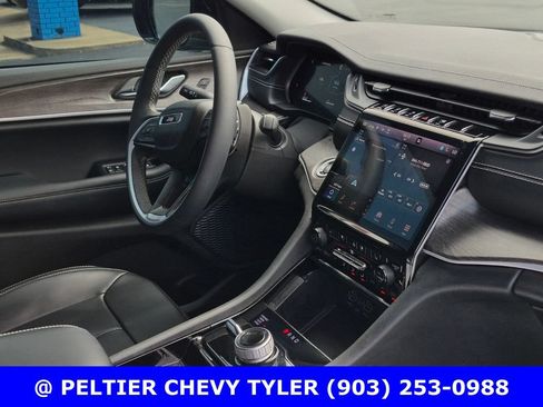 Used 2023 Jeep Grand Cherokee L Limited w/ Luxury Tech Group II AWD/4WD image 12