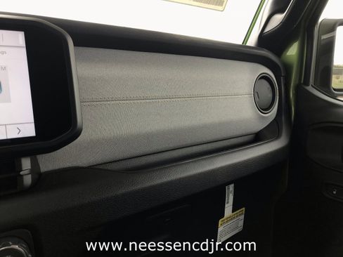 New 2025 Jeep Gladiator Sport image 27