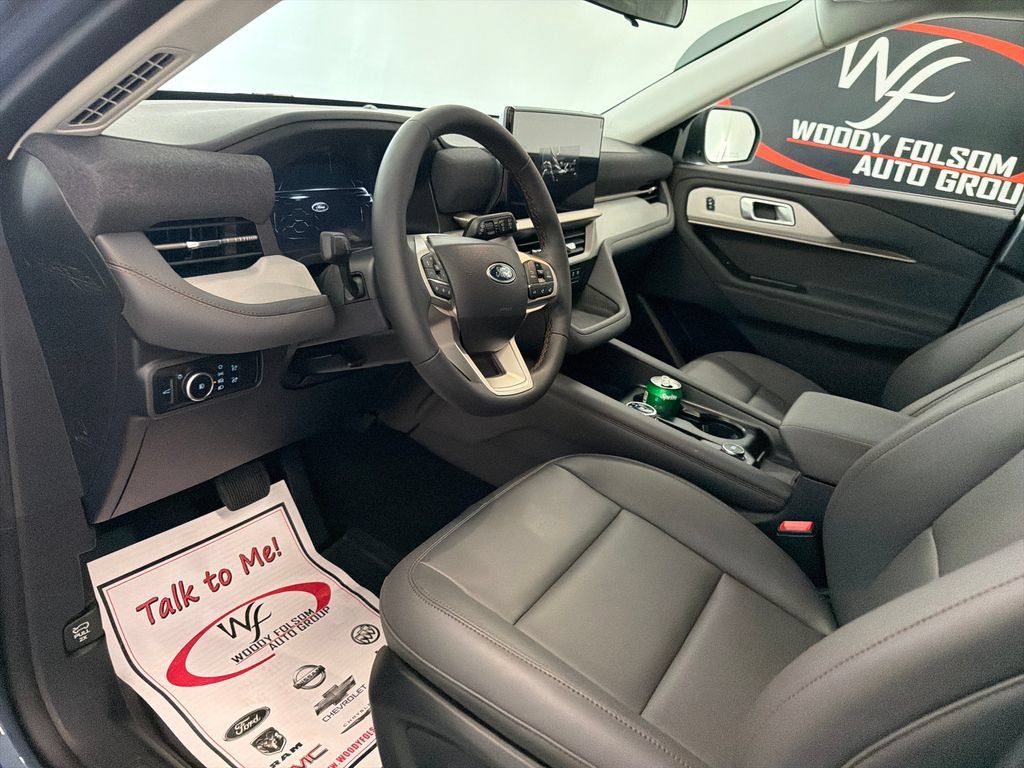 New 2026 Ford Explorer Active w/ Active Comfort Package RWD image 12