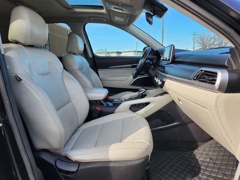 Used 2020 Kia Telluride S w/ S 8 Passenger Seating Package AWD/4WD image 15