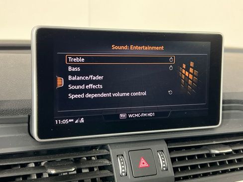 Used 2020 Audi Q5 e Premium Plus w/ Premium Plus Package image 33