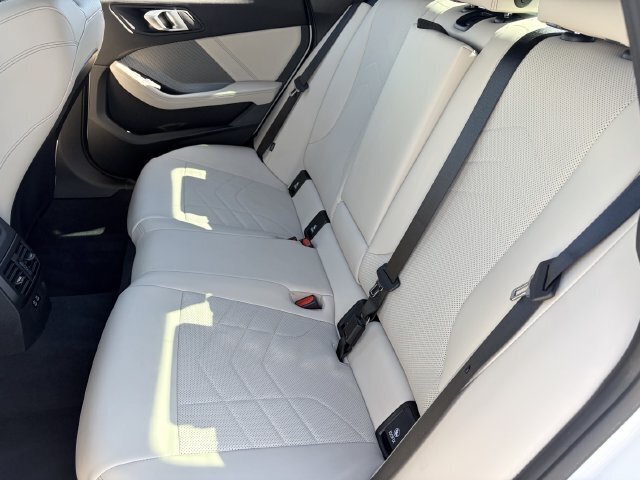 Used 2025 BMW M235i xDrive AWD/4WD image 18