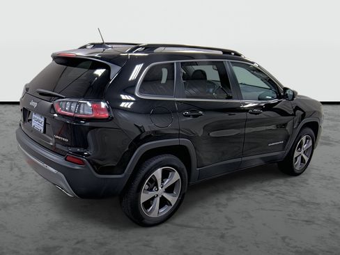 Used 2022 Jeep Cherokee Limited image 4