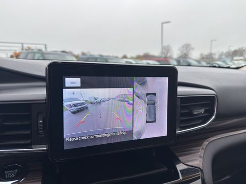 Certified 2023 Ford Explorer Limited w/ Equipment Group 301A image 24