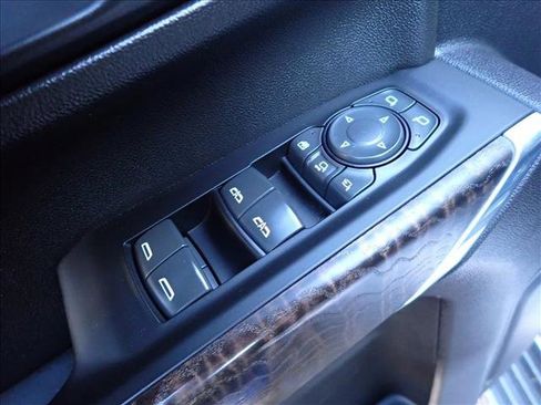 Used 2023 GMC Sierra 2500 Denali w/ Denali Ultimate Package image 18